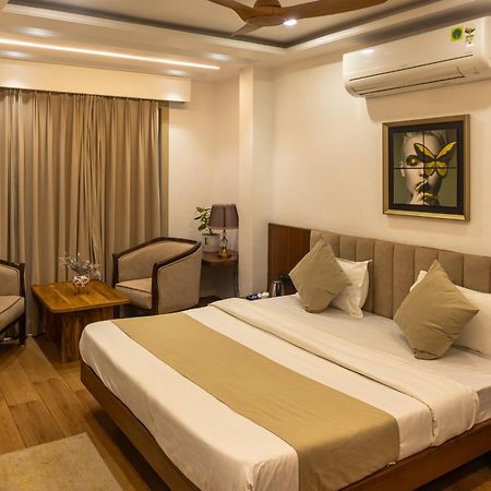 Hotel Divine Peak Pachmarhi Exterior photo
