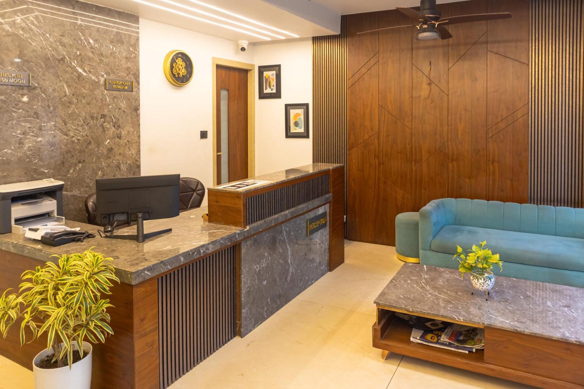 Hotel Divine Peak Pachmarhi Exterior photo