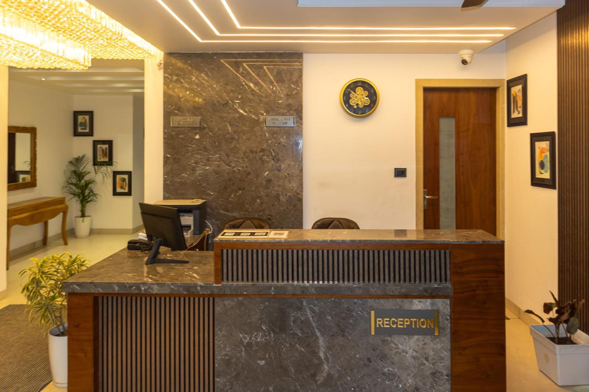 Hotel Divine Peak Pachmarhi Exterior photo